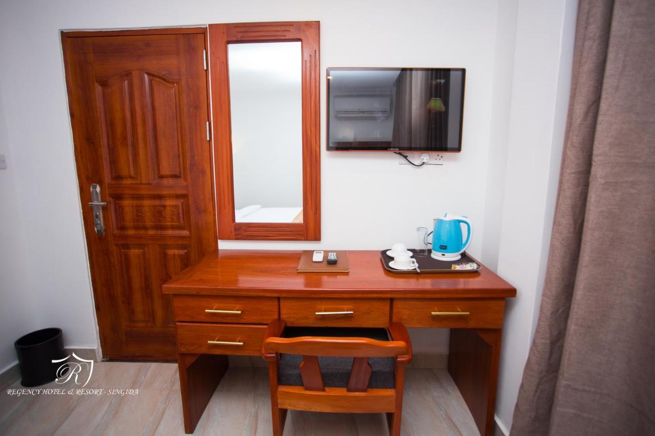 Regency Resort Singida Luaran gambar
