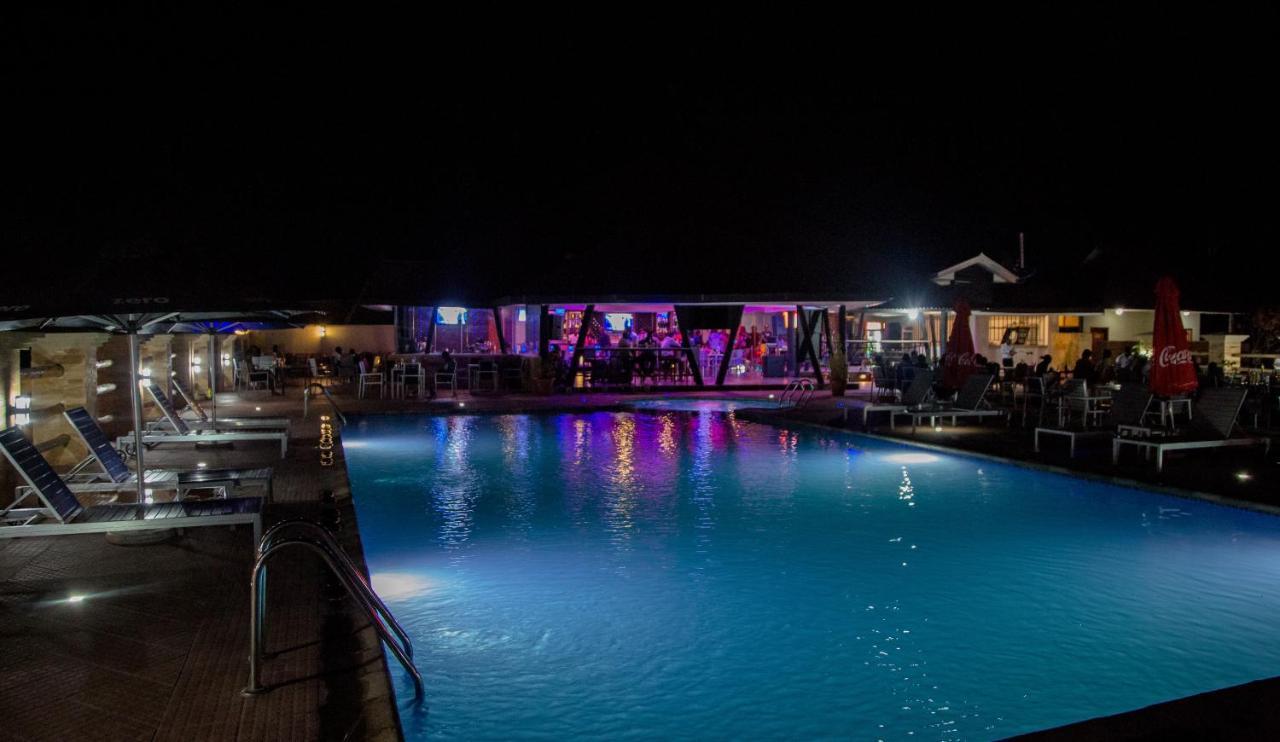 Regency Resort Singida Luaran gambar