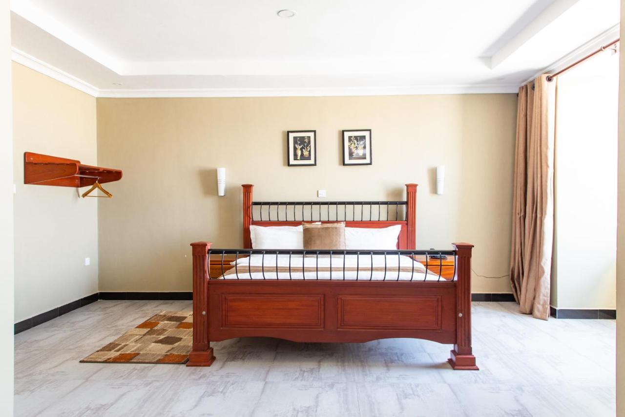 Regency Resort Singida Luaran gambar