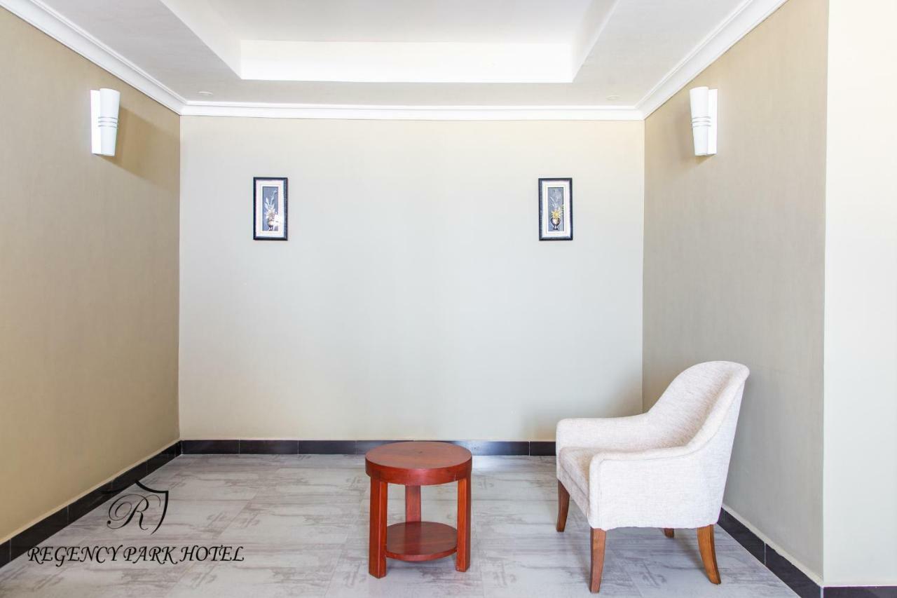 Regency Resort Singida Luaran gambar