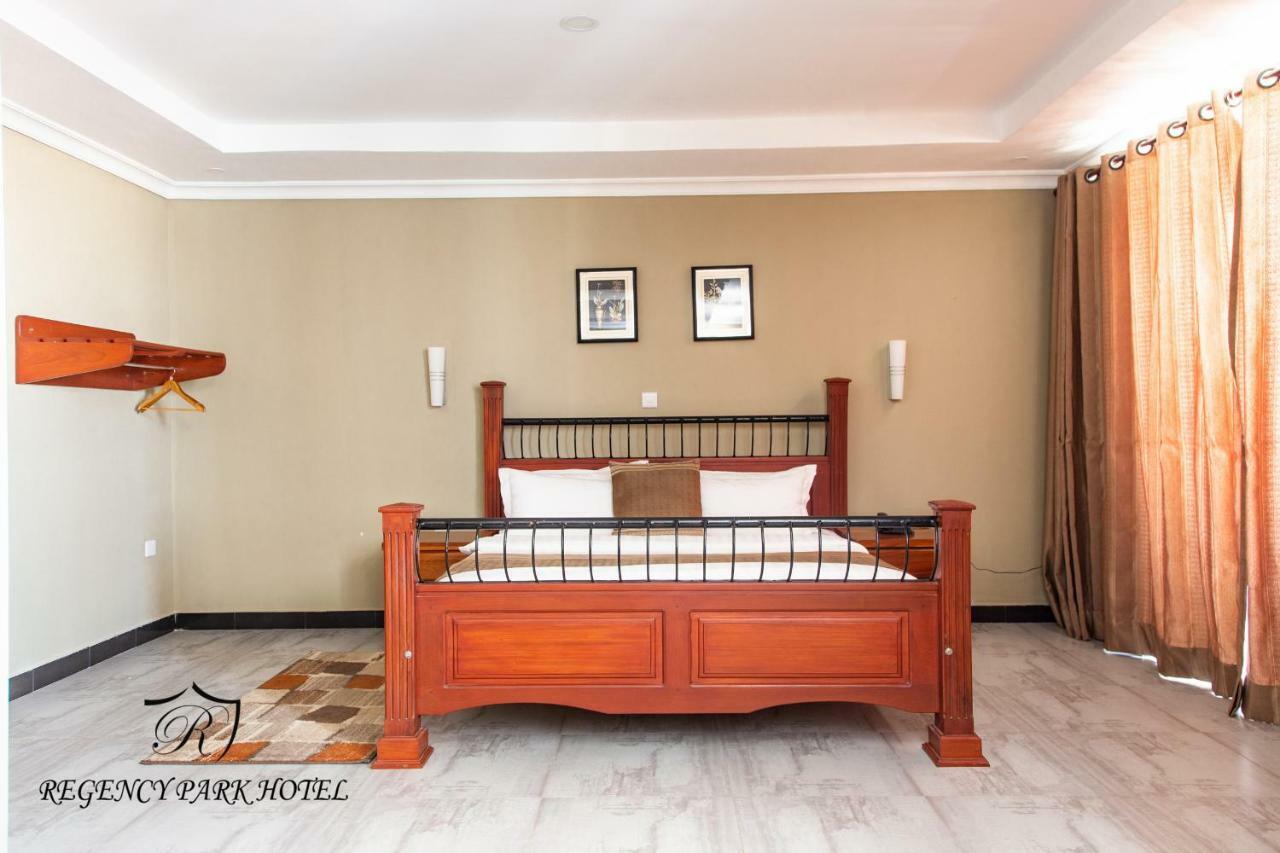 Regency Resort Singida Luaran gambar