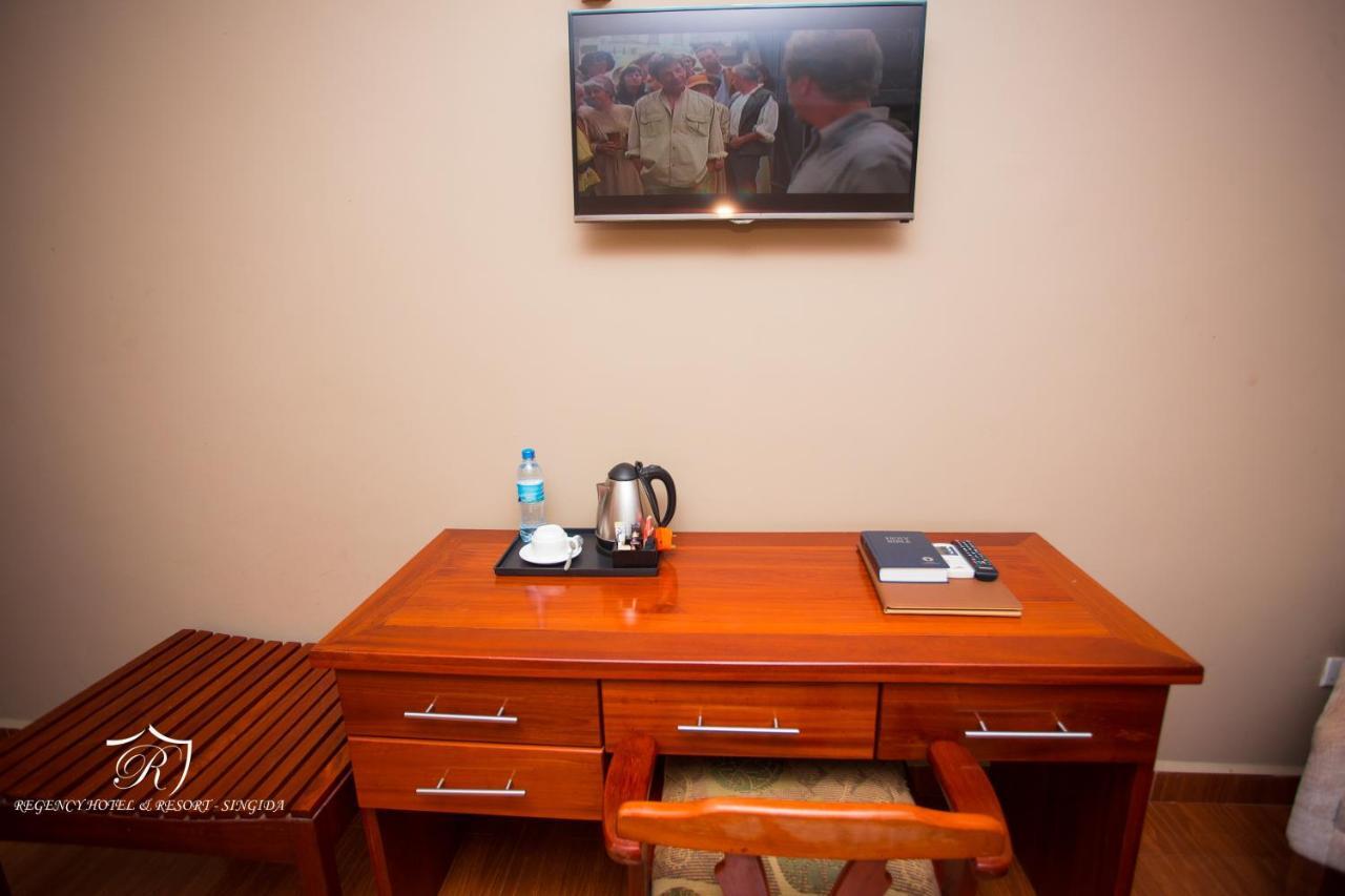Regency Resort Singida Luaran gambar